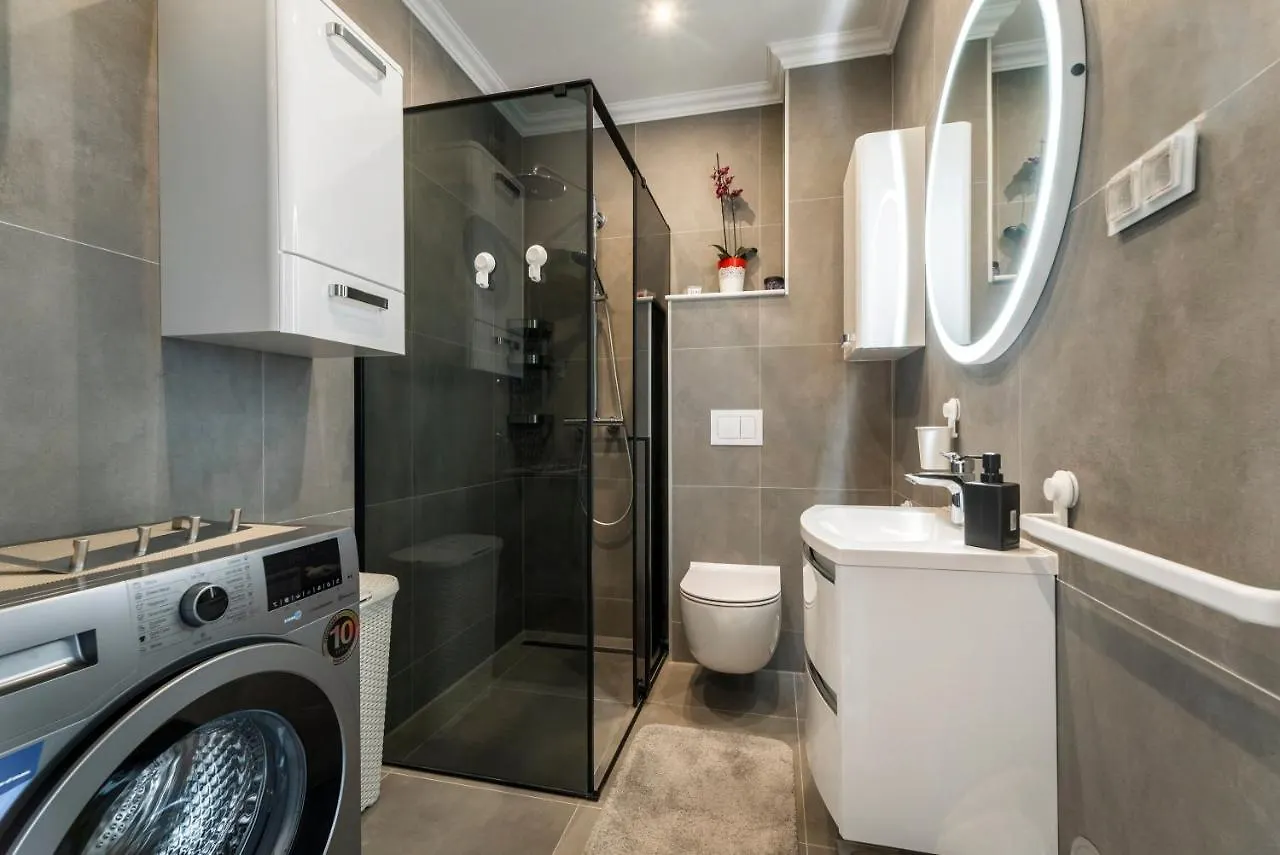 Apartment Ella 特罗吉尔