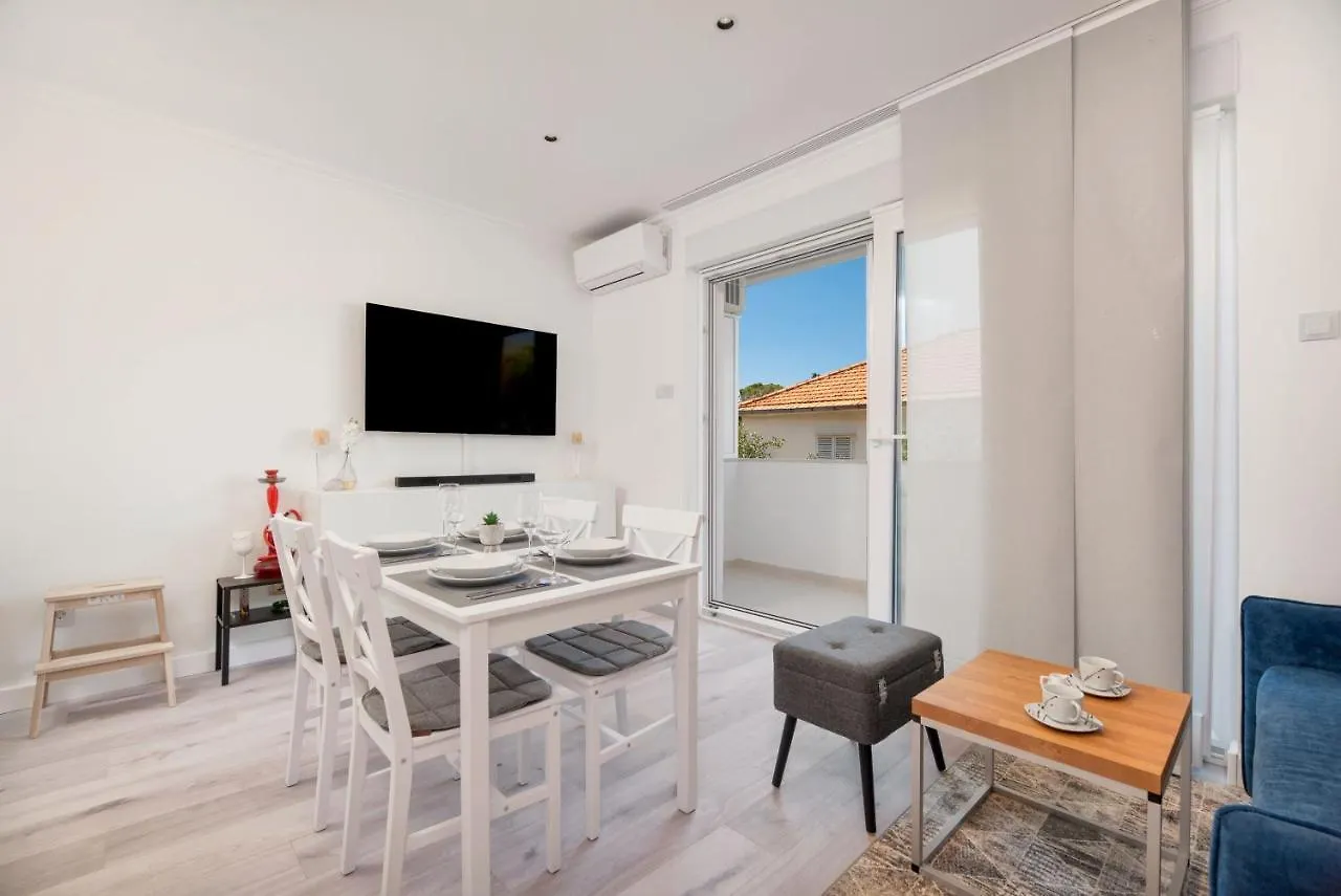 Apartment Ella Trogir